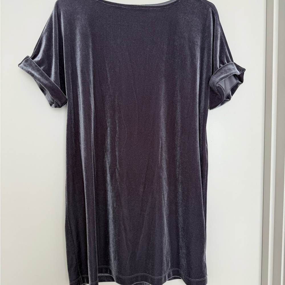 Ecote Charcoal Velvet Short Sleeve Top